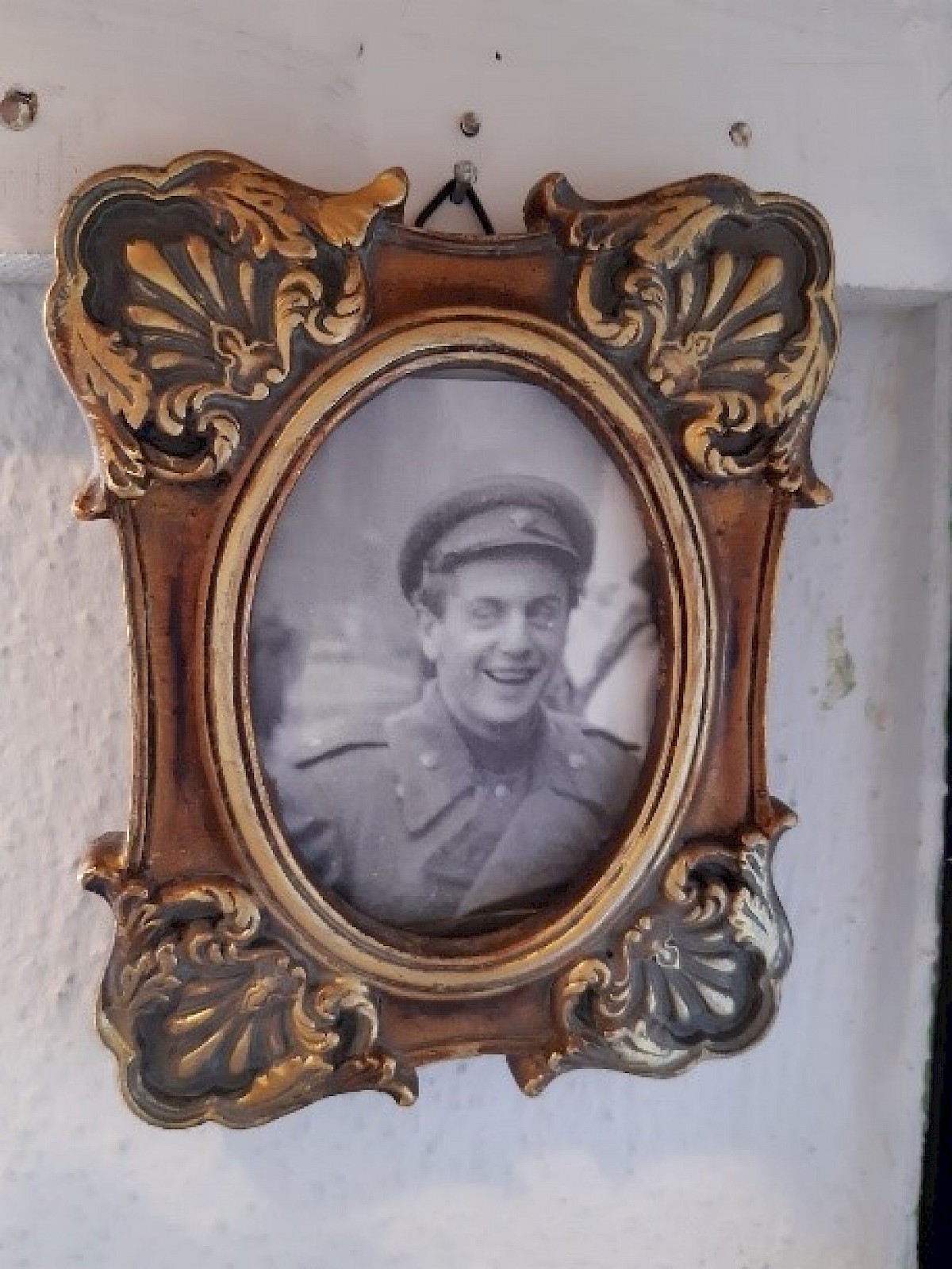 Gerahmtes Bild eines Soldaten in Uniform